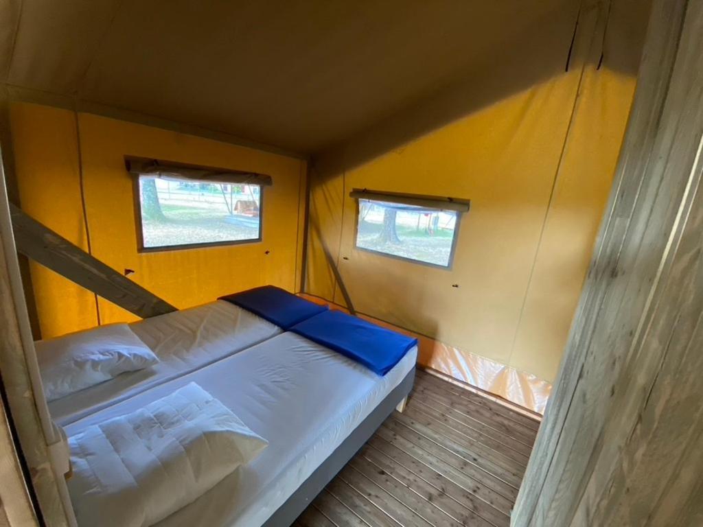 Camping La Kahute - Tente Lodge Au Coeur De La Foret Carcans Esterno foto
