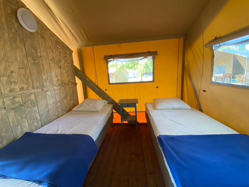 Camping La Kahute - Tente Lodge Au Coeur De La Foret Carcans Esterno foto