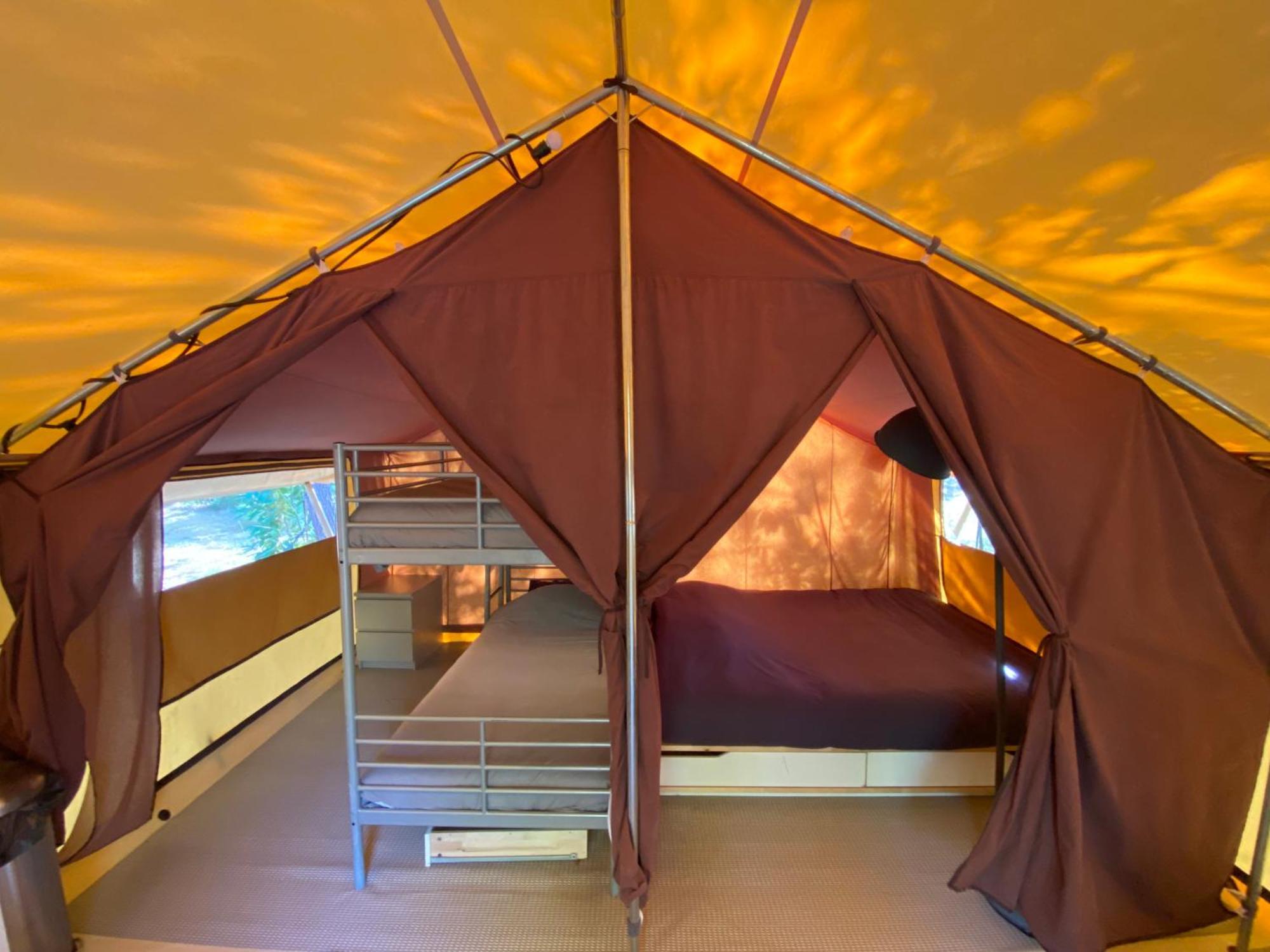 Camping La Kahute - Tente Lodge Au Coeur De La Foret Carcans Esterno foto