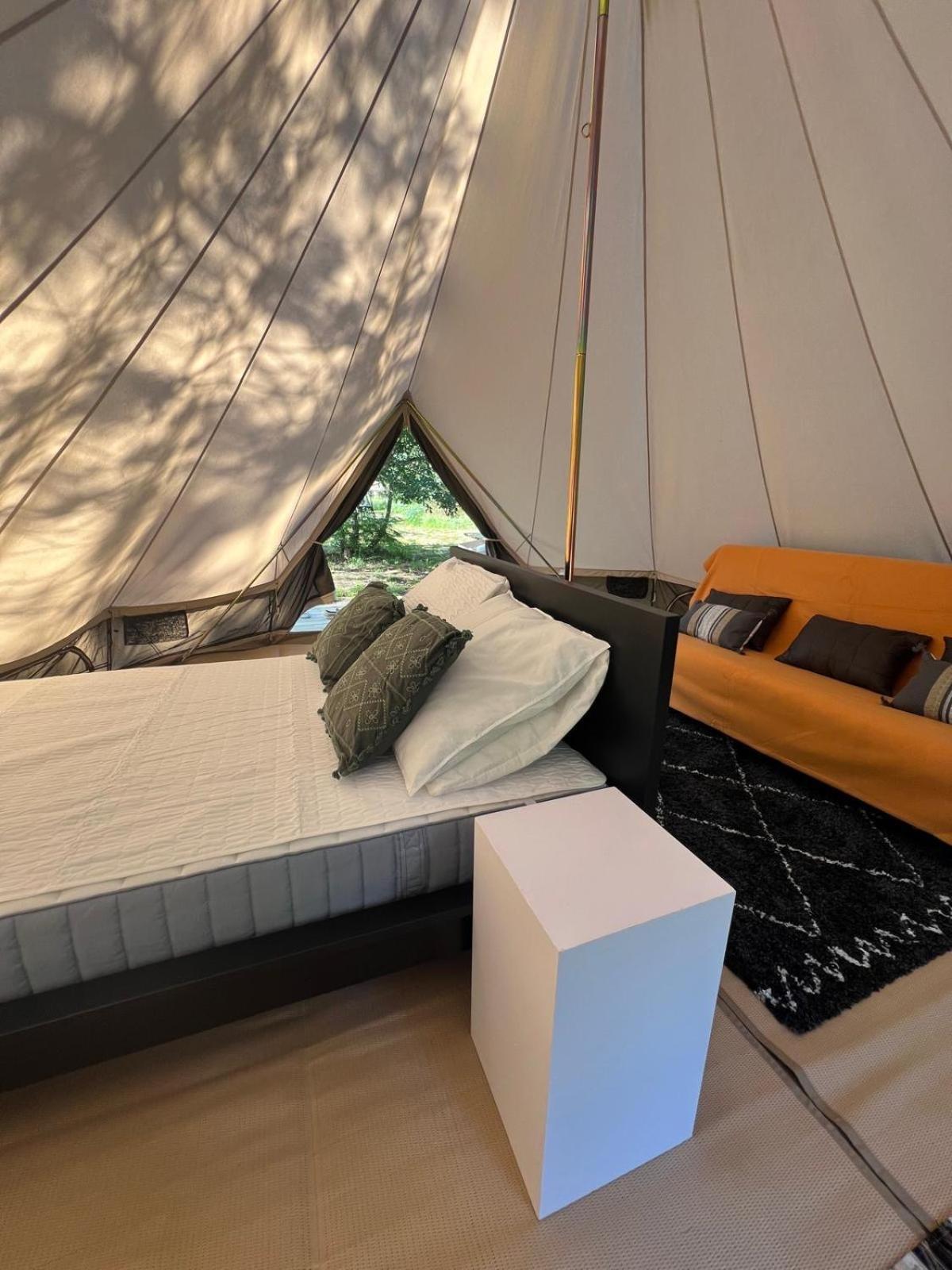 Camping La Kahute - Tente Lodge Au Coeur De La Foret Carcans Esterno foto