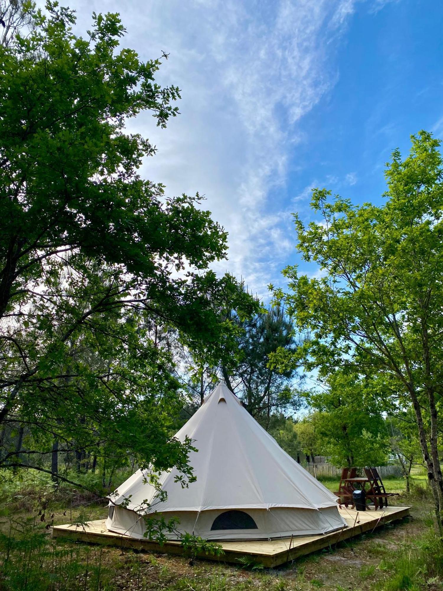 Camping La Kahute - Tente Lodge Au Coeur De La Foret Carcans Esterno foto