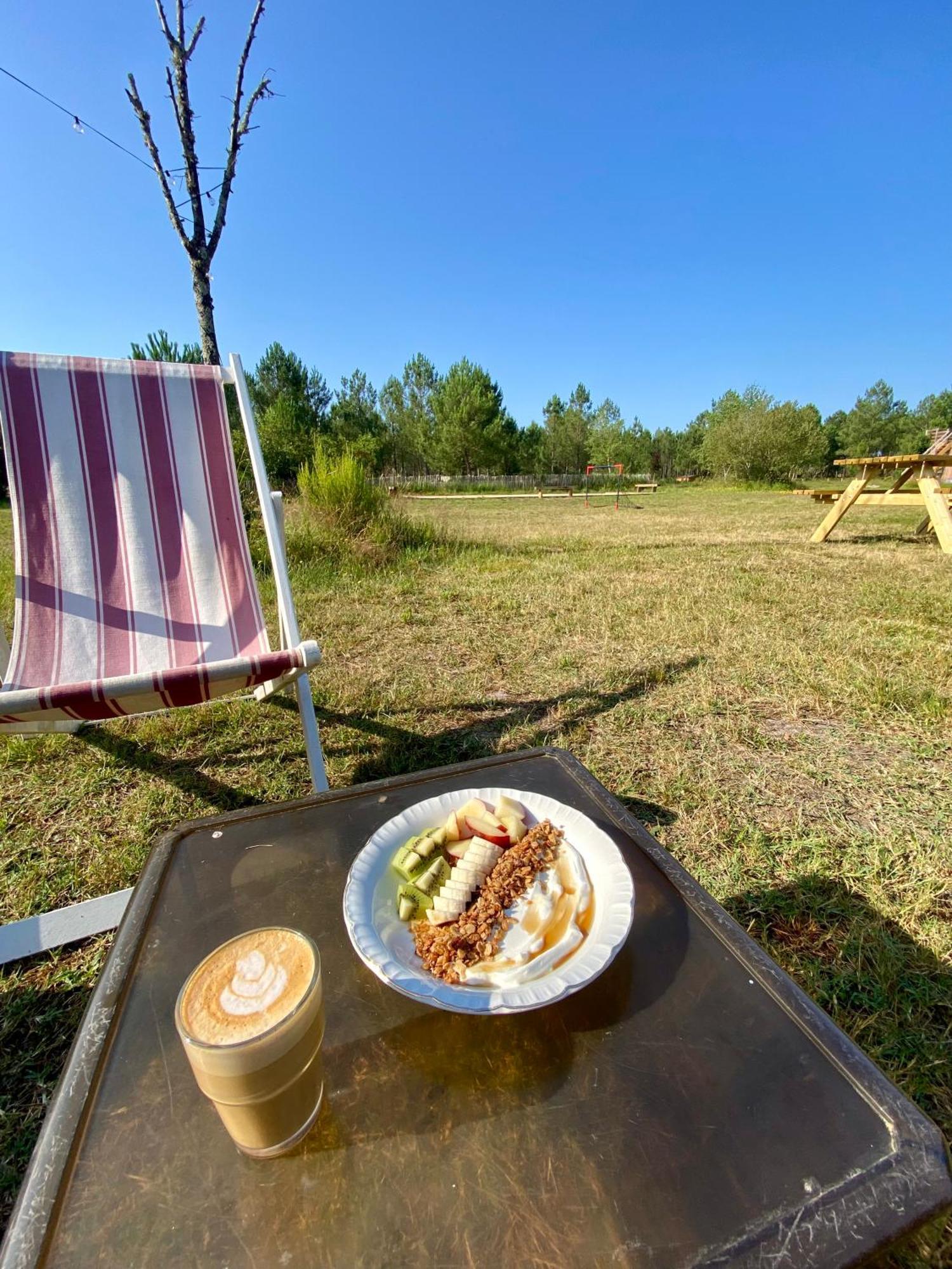 Camping La Kahute - Tente Lodge Au Coeur De La Foret Carcans Esterno foto