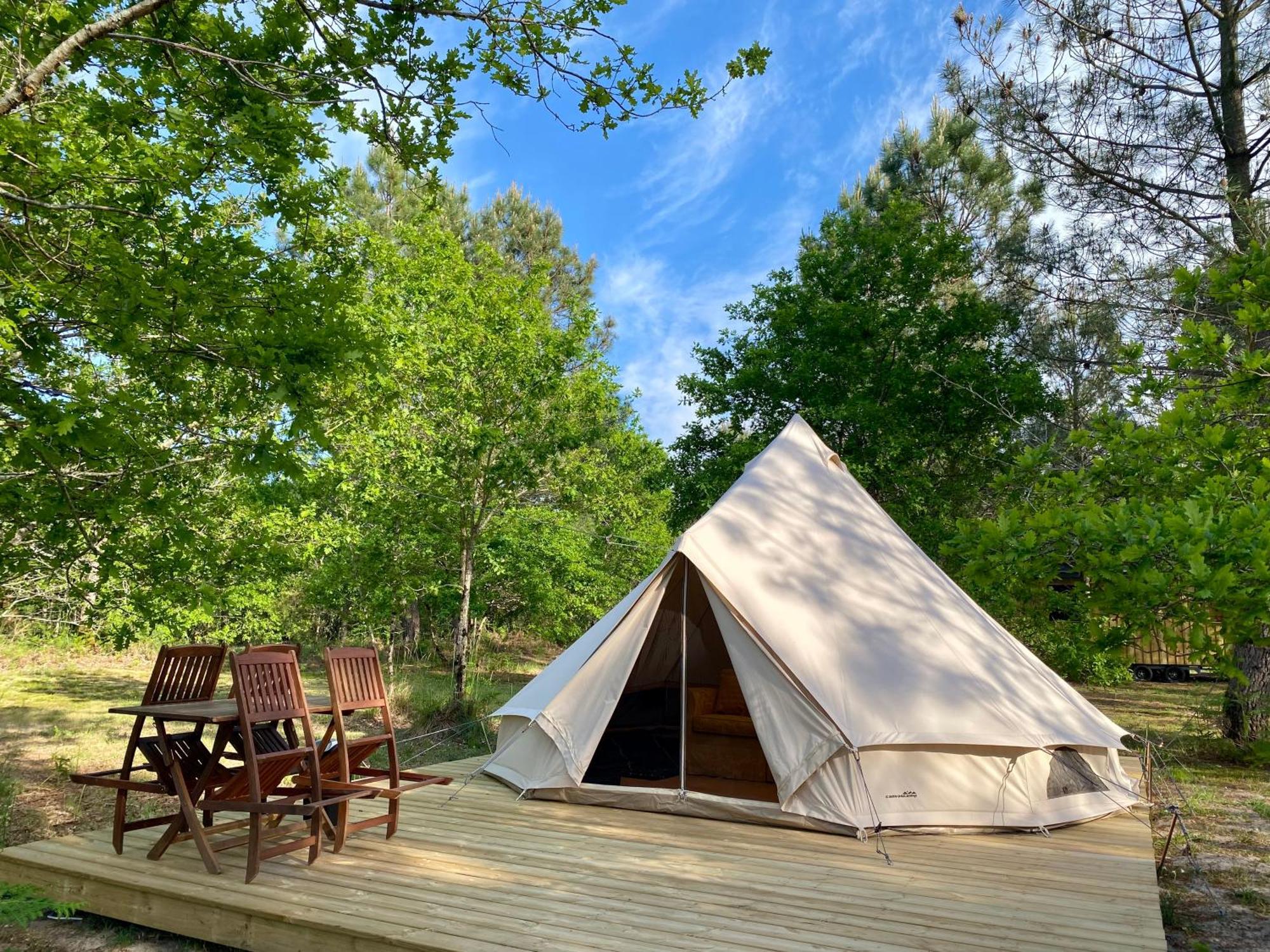 Camping La Kahute - Tente Lodge Au Coeur De La Foret Carcans Esterno foto